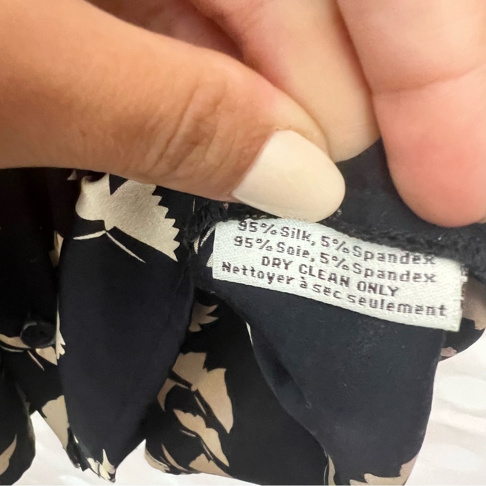 🦄SOLD🦄 Tucker The Classic Blouse in Butterflies, Silk - Picture 7 of 12